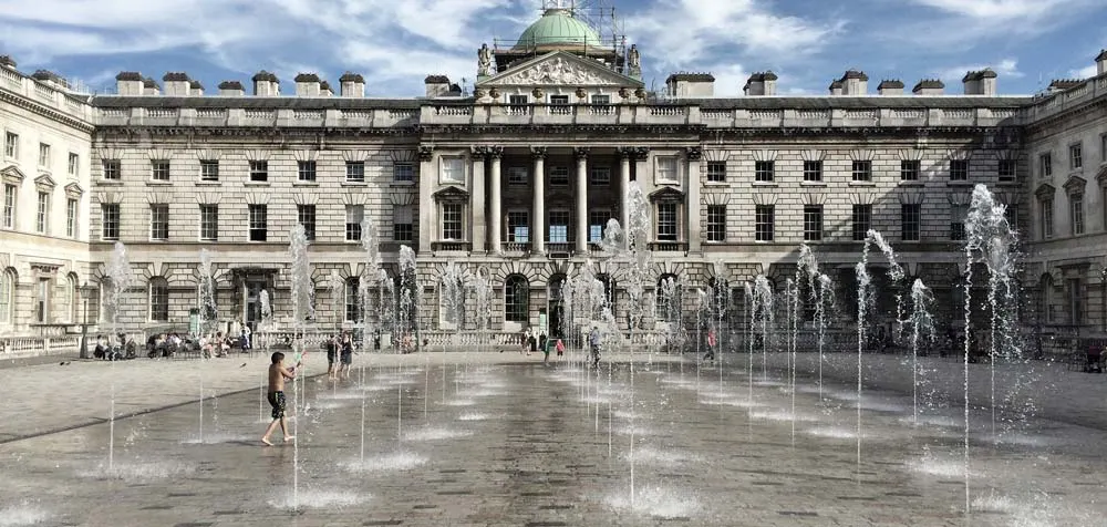 VISIT SOMERSET HOUSE in London, UK Free things to do in London