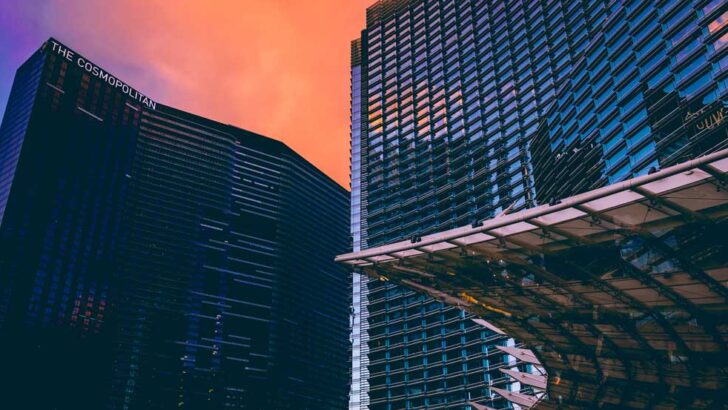 THE BEST PLACE TO STAY IN VEGAS – The Cosmopolitan Las Vegas