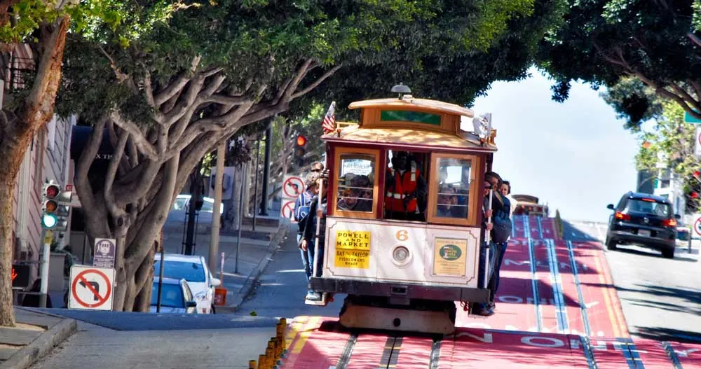 San Francisco Cable Cars must be on your USA bucketlist whilst in San Francisco
