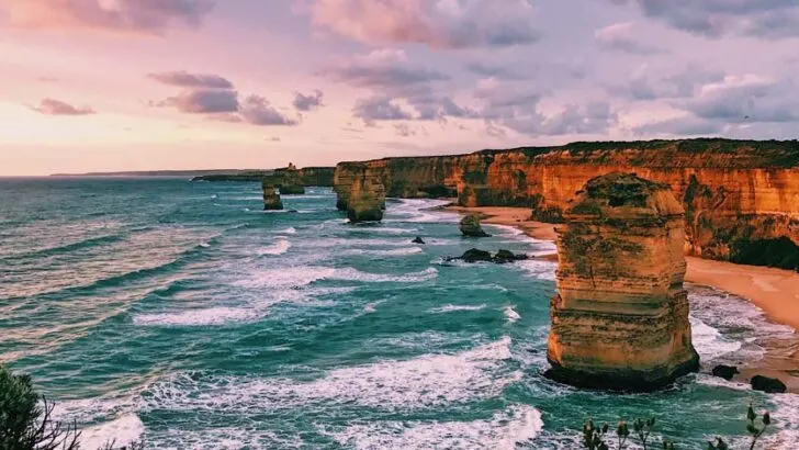 10 Famous Landmarks in Australia (2026)