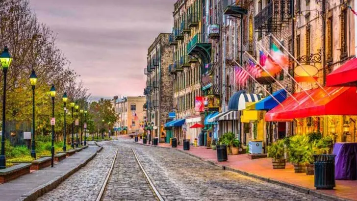 10 BEST MOM AND POP SAVANNAH RESTAURANTS