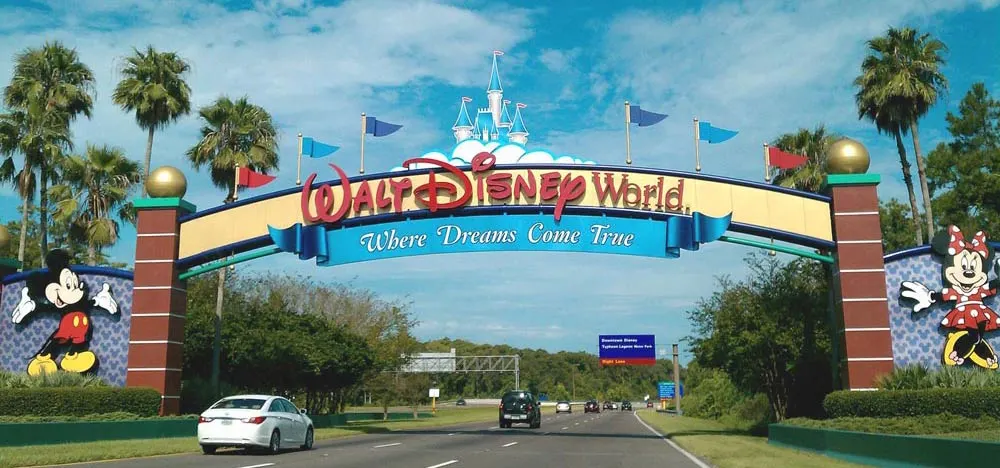 Walt Disney World sign Florida getaways with kids