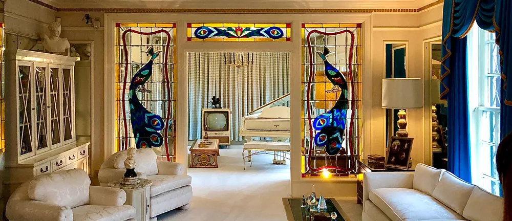 Elvis' living room at Graceland for your USA Bucket list