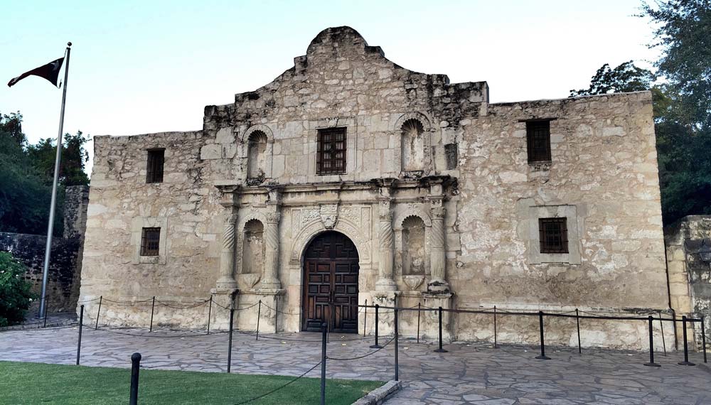 Alamo San Antonio for your USA Bucketlist