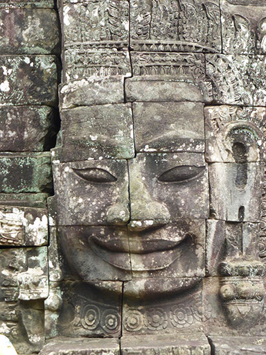 Visiting Angkor Wat ruins in a day