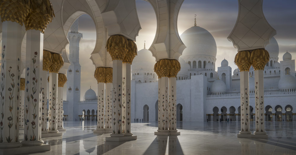 Sheikh Zayed Grand Mosque to see during your vacation in Abu Dhabi